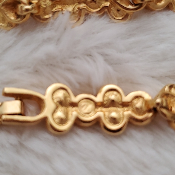 Swarovski Gold Crystal Bracelet NWOT! - Picture 5 of 7